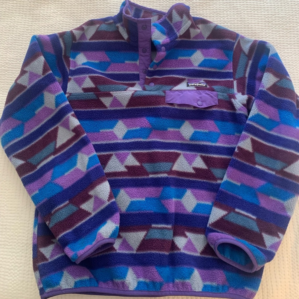 Geo Pattern Patagonia Women’s Fleece size Small